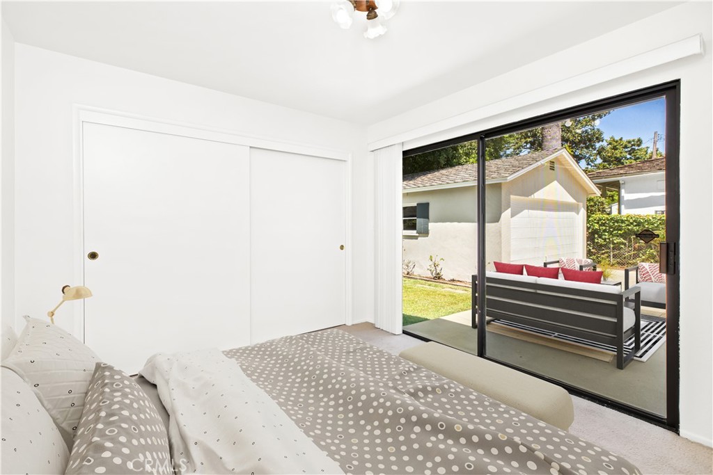 1937 San Gabriel Blvd