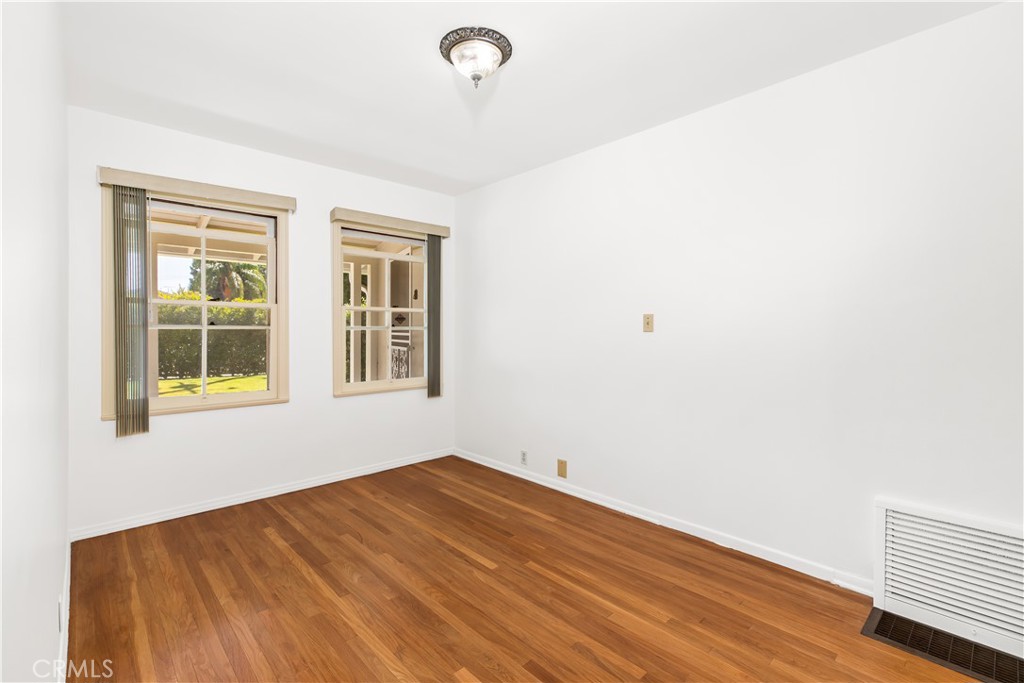 1937 San Gabriel Blvd