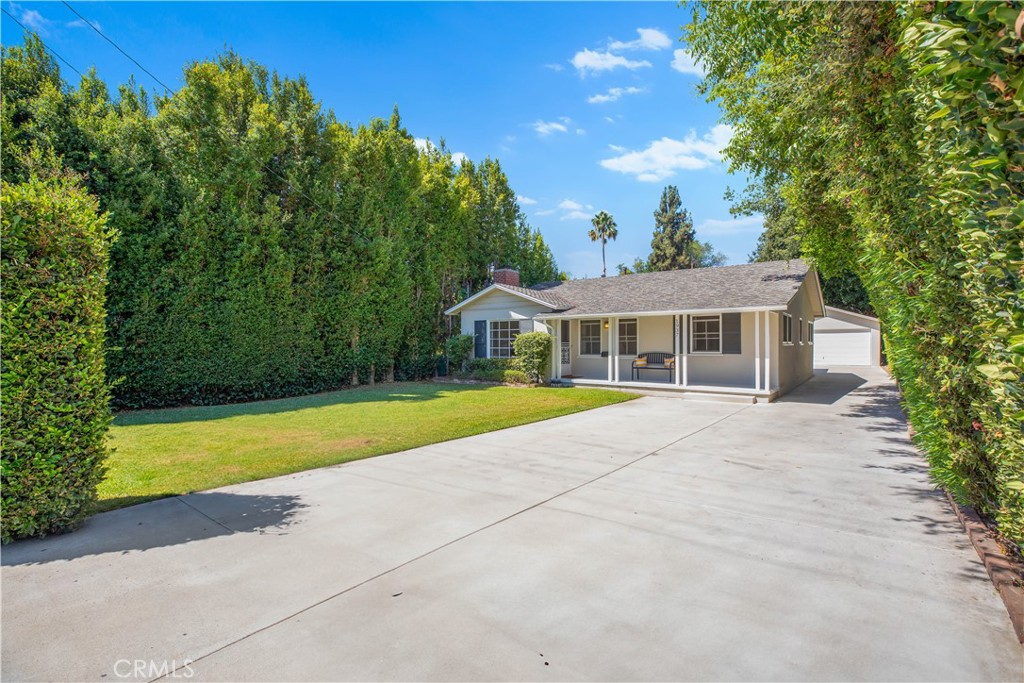 1937 San Gabriel Blvd