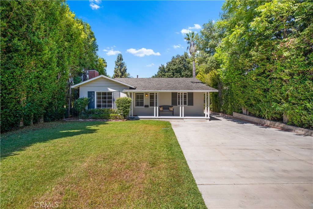 1937 San Gabriel Blvd