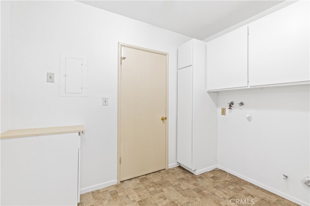 1937 San Gabriel Blvd