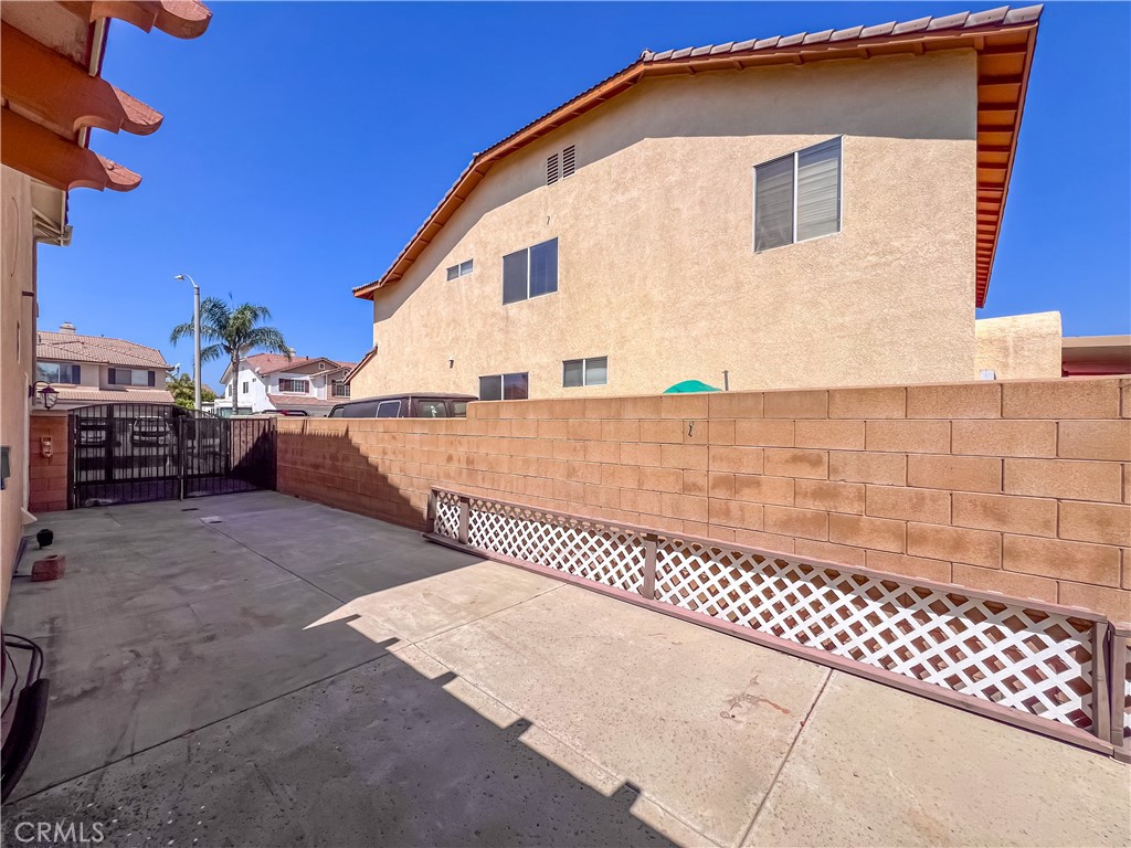 6728 Paso Fino Street