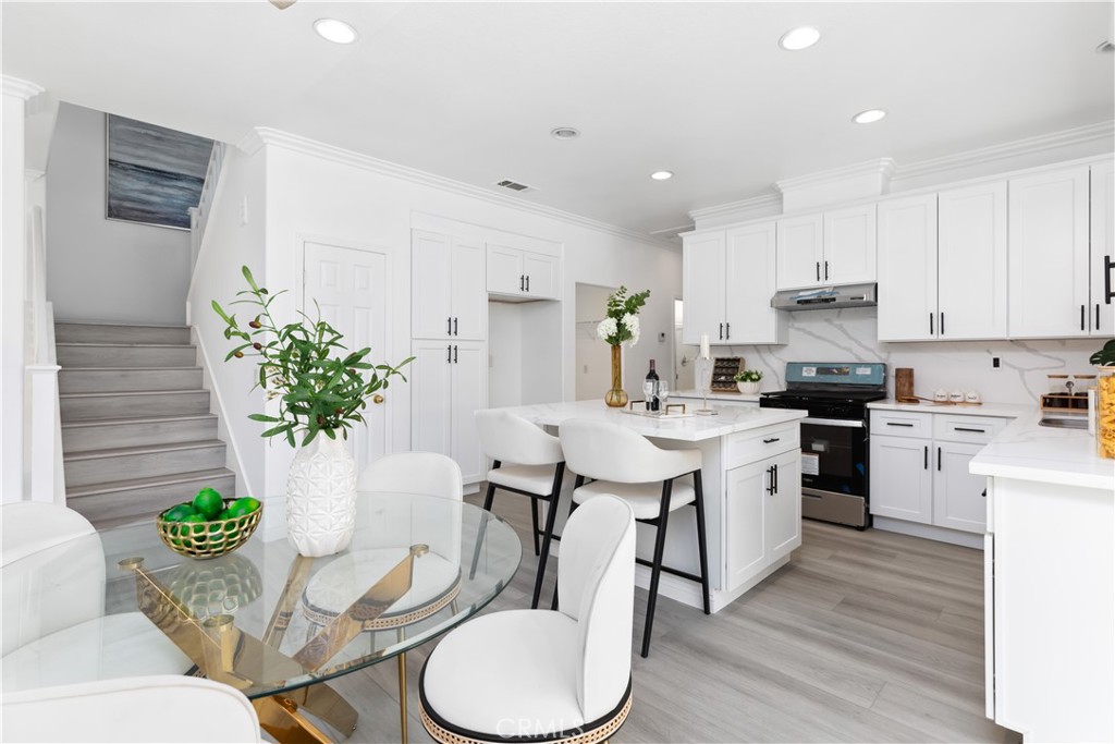 6728 Paso Fino Street