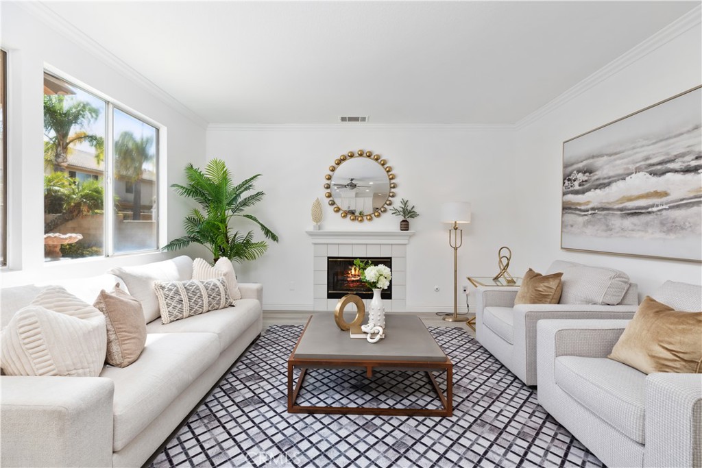 6728 Paso Fino Street