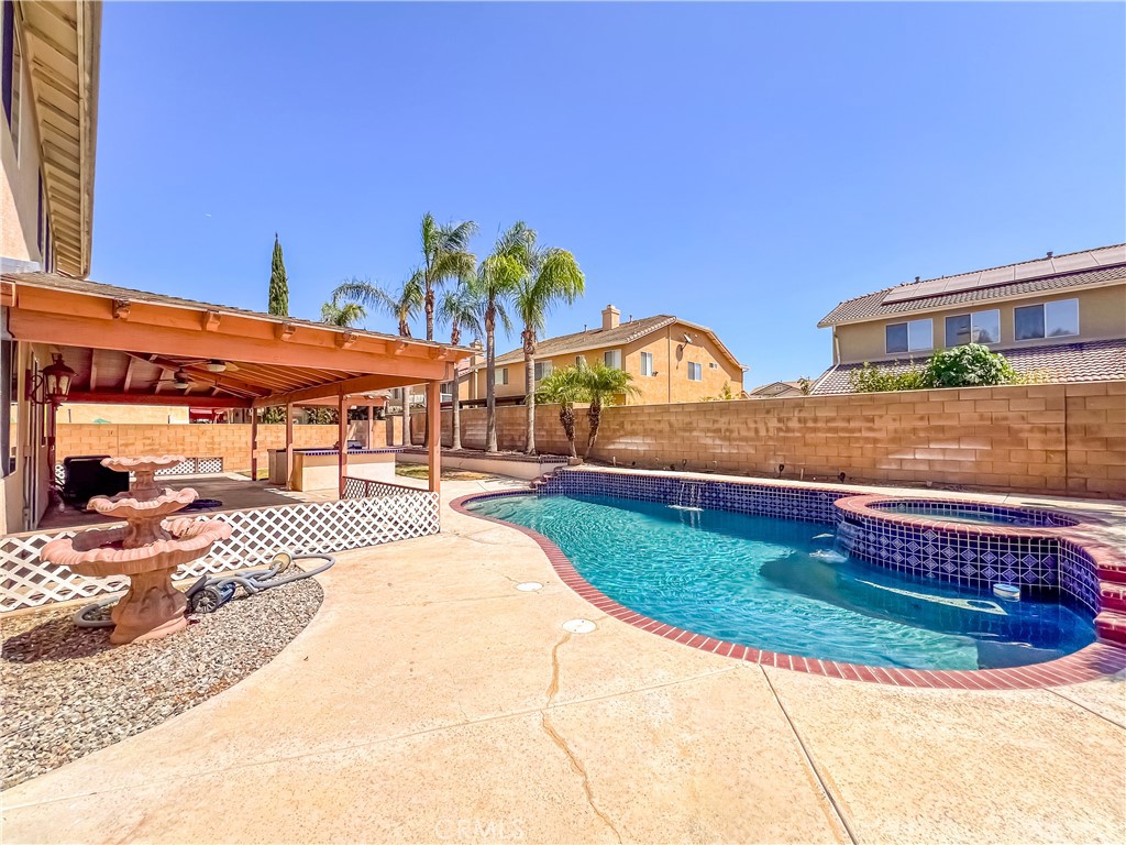 6728 Paso Fino Street