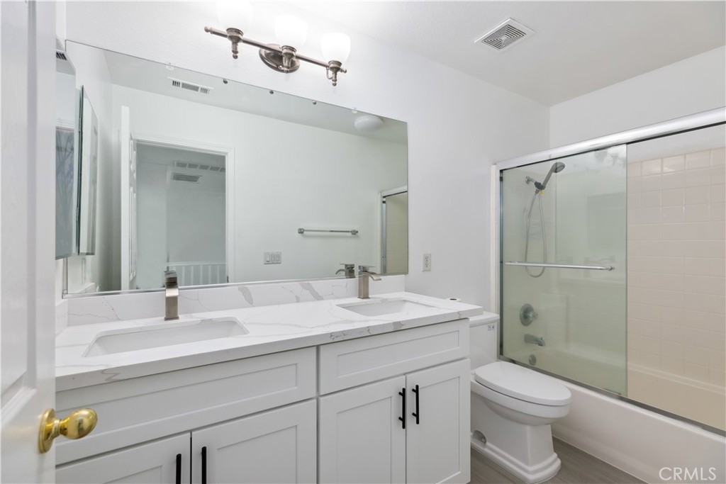 6728 Paso Fino Street