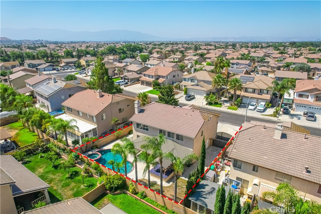 6728 Paso Fino Street