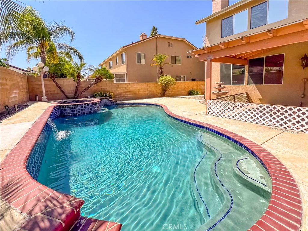 6728 Paso Fino Street