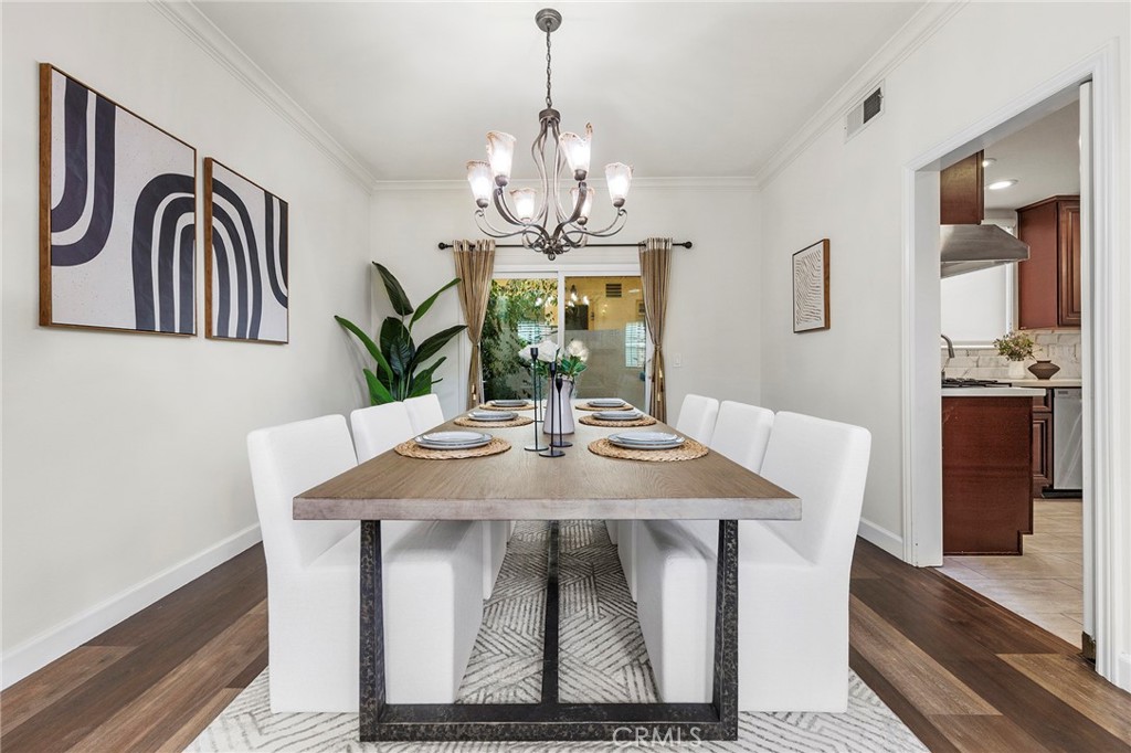 18 El Dorado Street B