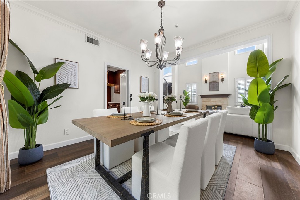 18 El Dorado Street B