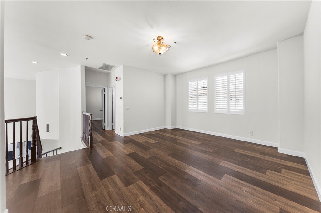 18 El Dorado Street B