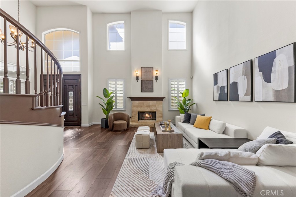 18 El Dorado Street B