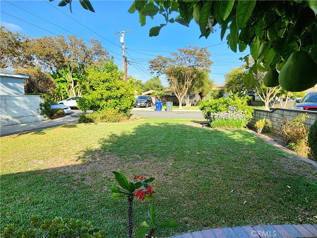 3721 Dubonnet Avenue