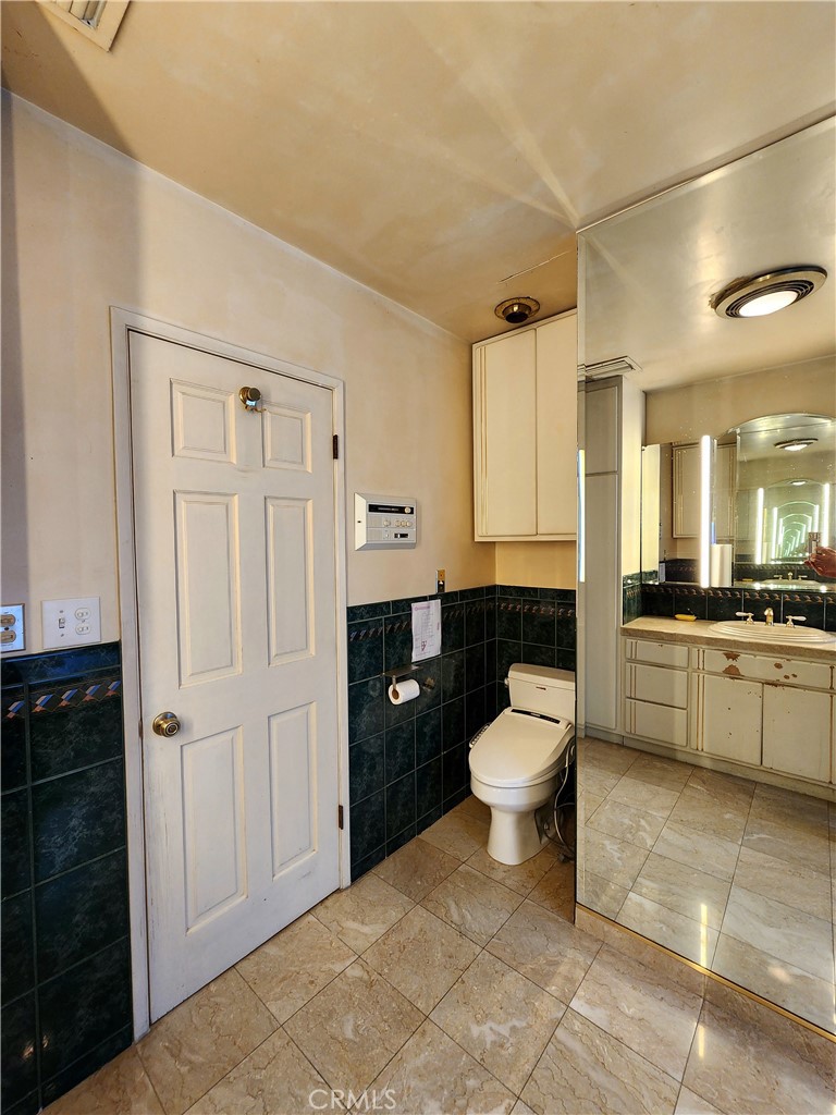 3721 Dubonnet Avenue