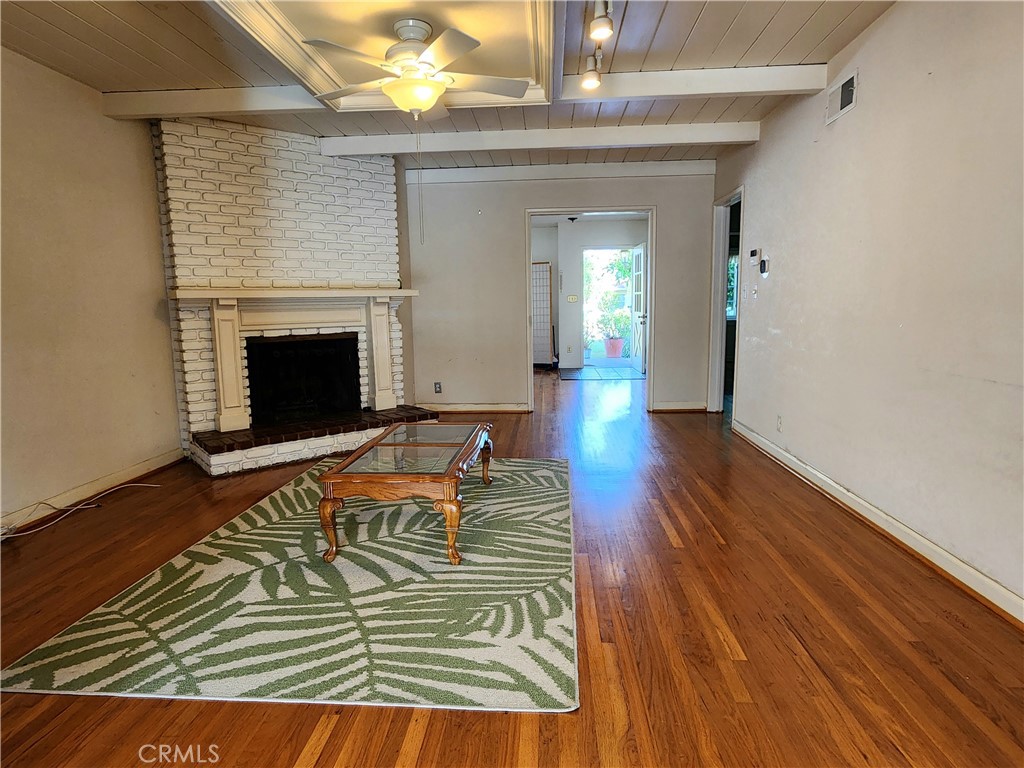 3721 Dubonnet Avenue