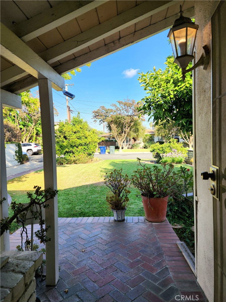 3721 Dubonnet Avenue