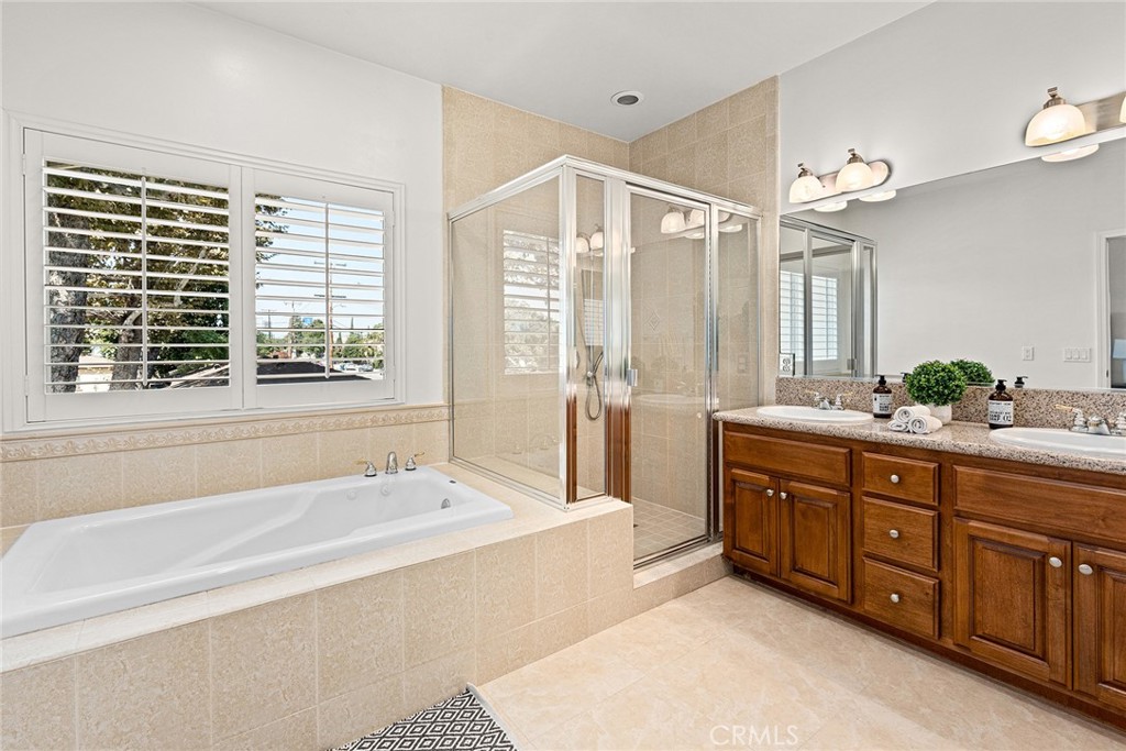 11928 Lansdale Avenue