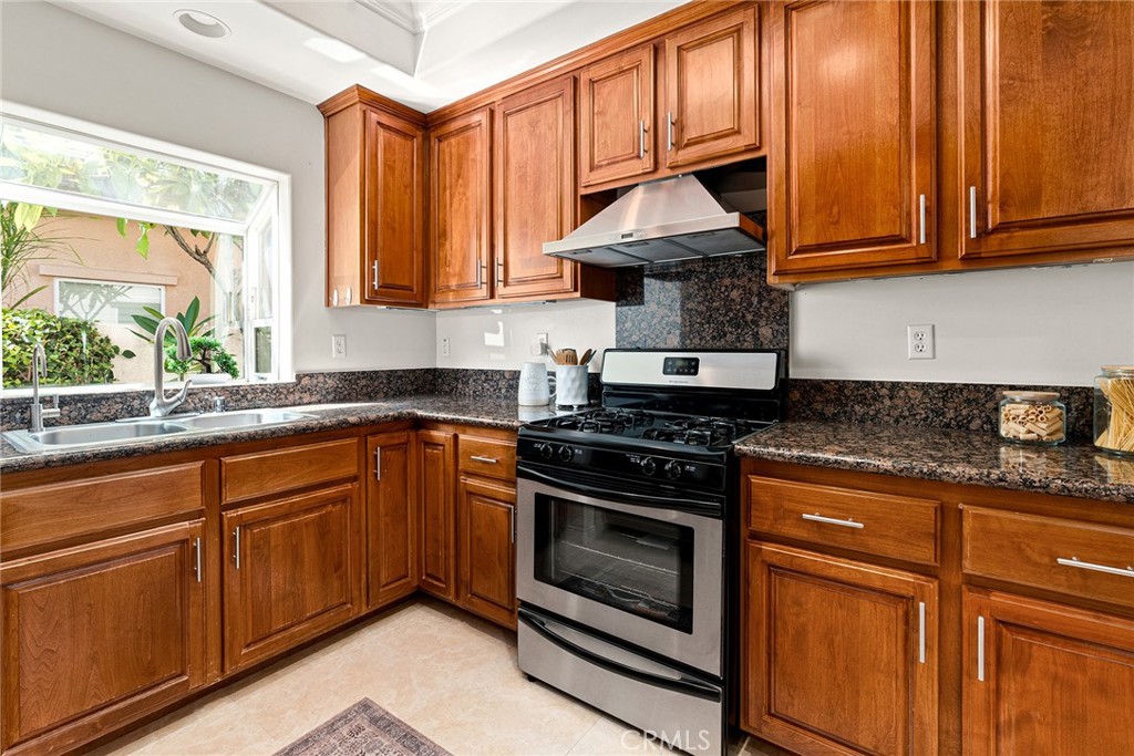 11928 Lansdale Avenue