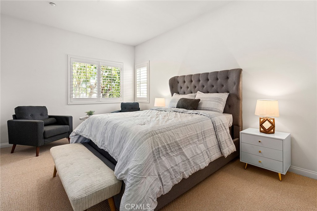 11928 Lansdale Avenue