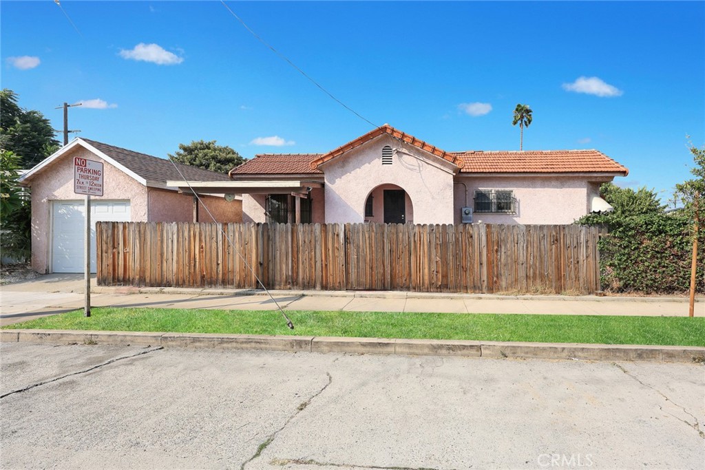 3405 Lexington Avenue