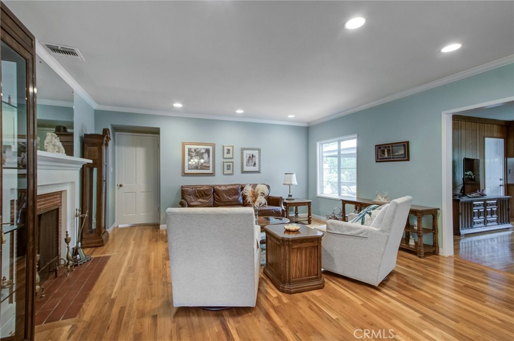 601 Los Olivos Drive