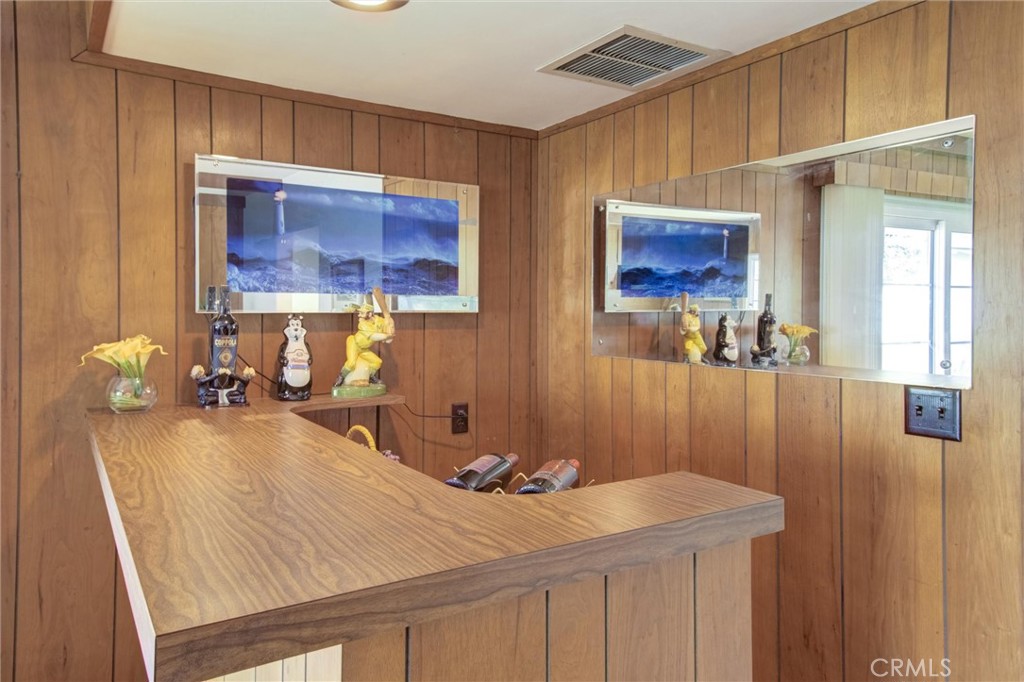 601 Los Olivos Drive