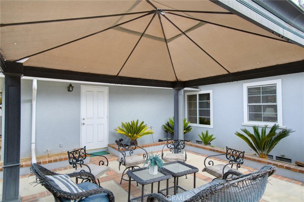 601 Los Olivos Drive