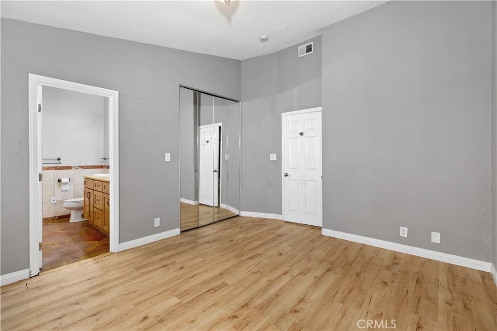 3421 Dolonita Avenue