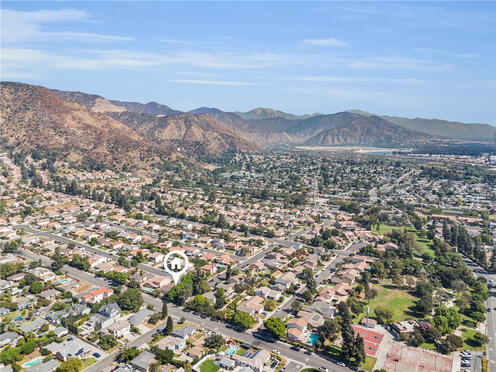 633 Royal View Street