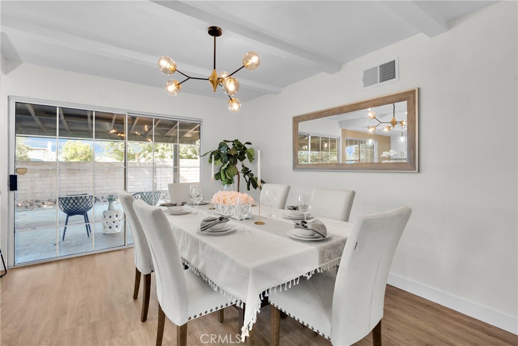 633 Royal View Street