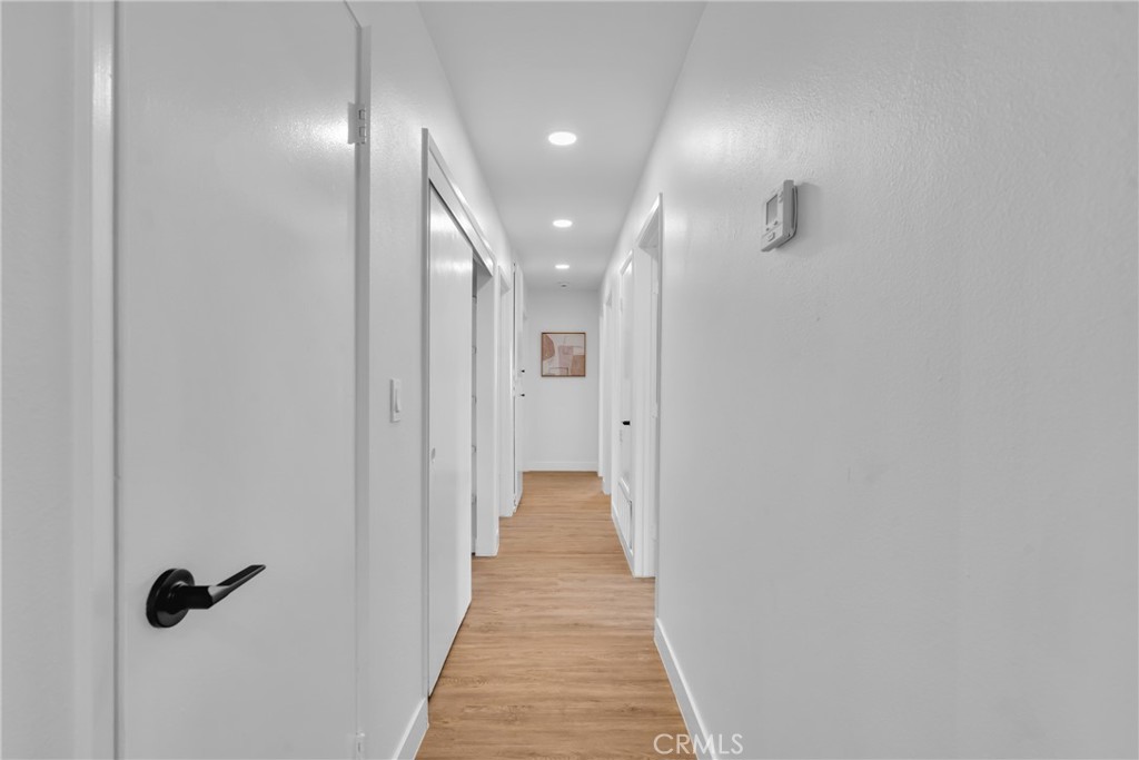 633 Royal View Street