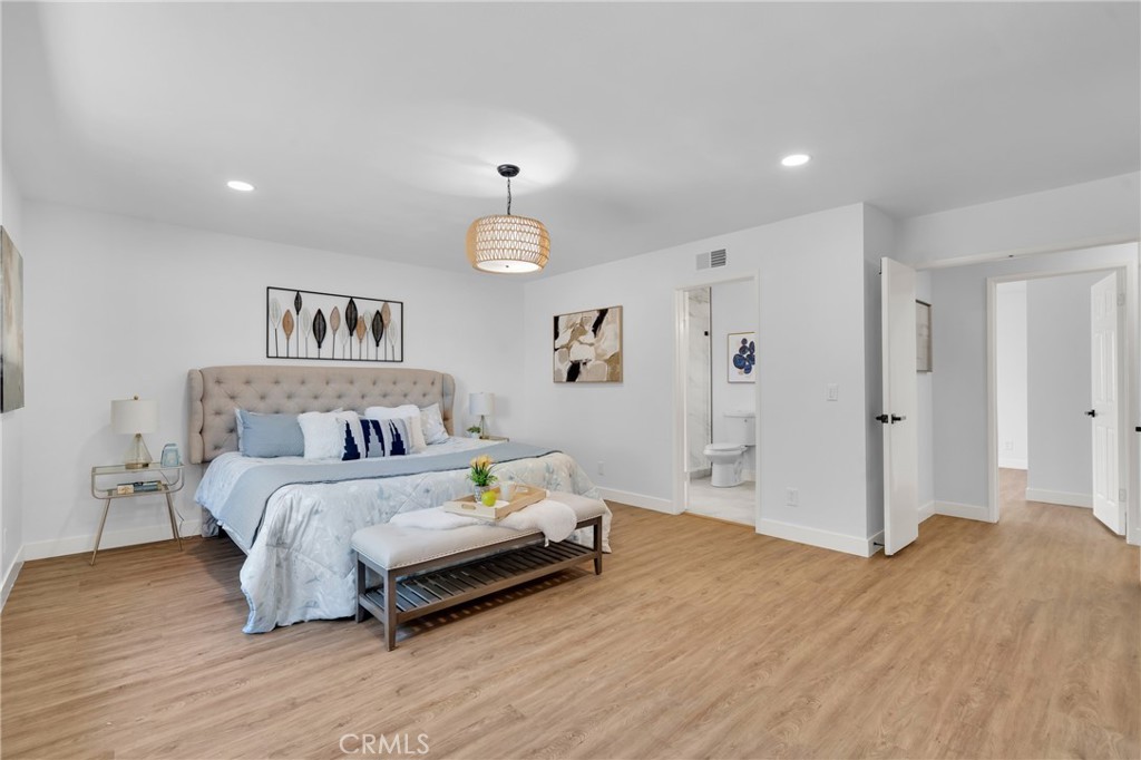 633 Royal View Street