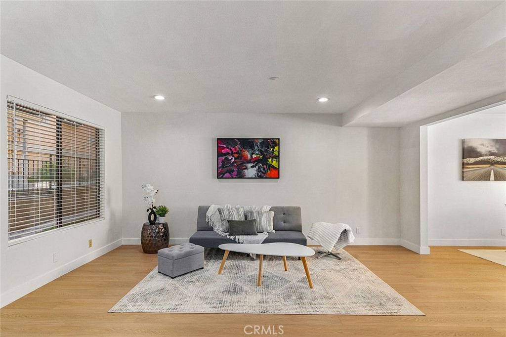 32 S Chapel Avenue D