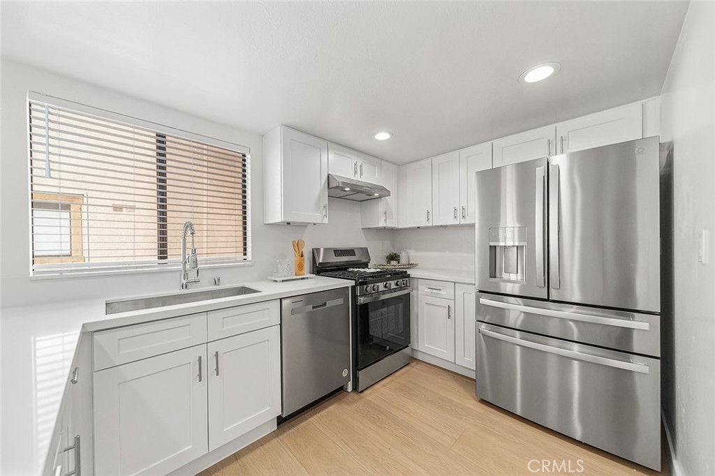 32 S Chapel Avenue D