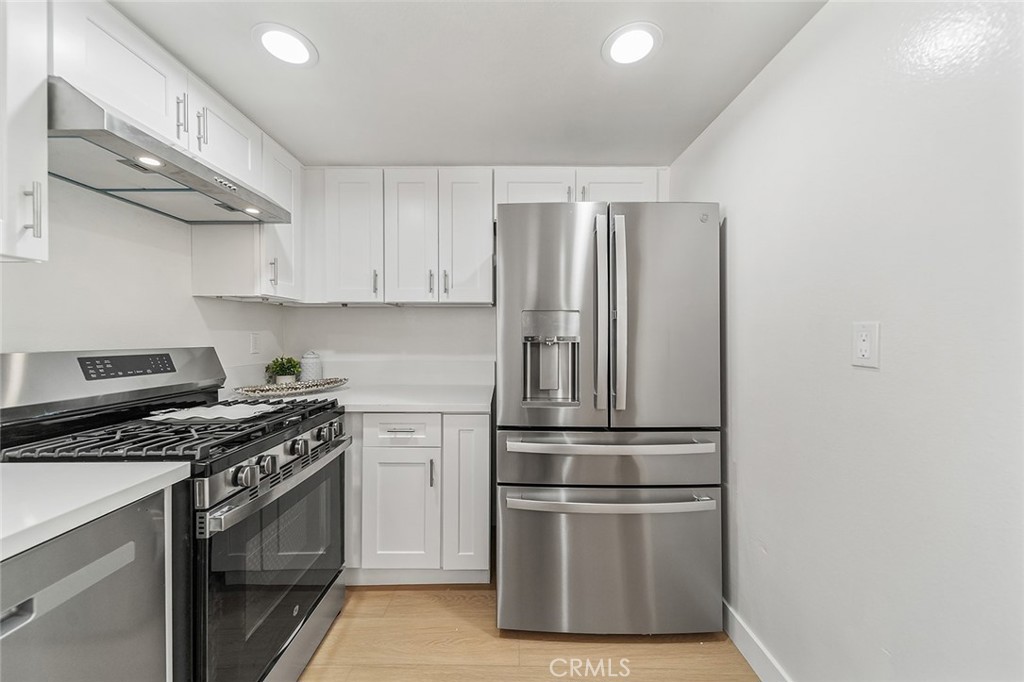 32 S Chapel Avenue D