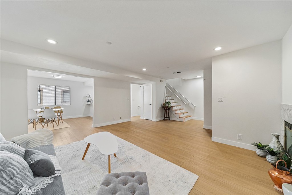 32 S Chapel Avenue D