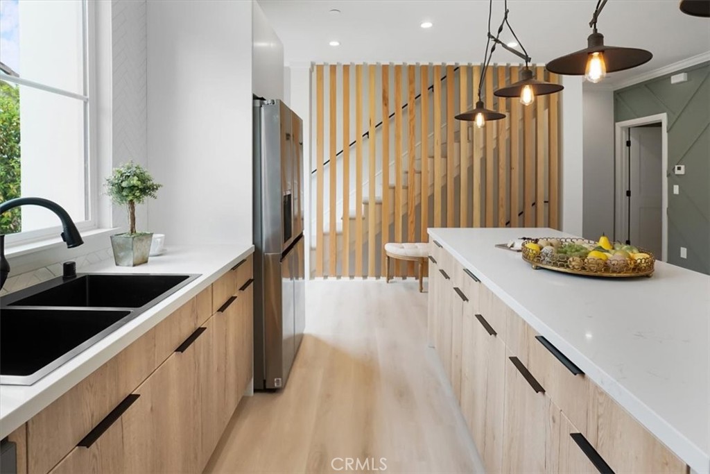 1022 La Cadena Avenue D