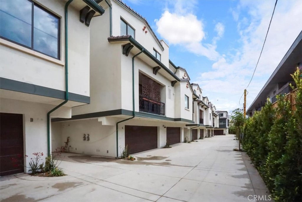 1022 La Cadena Avenue D