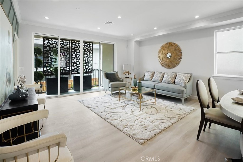 1022 La Cadena Avenue D