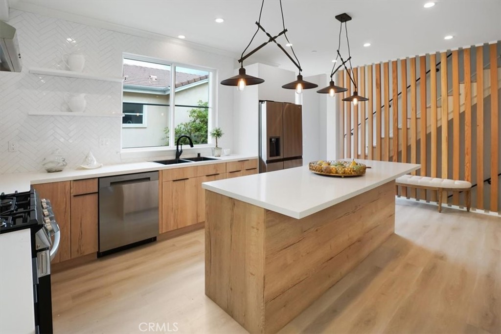 1022 La Cadena Avenue D