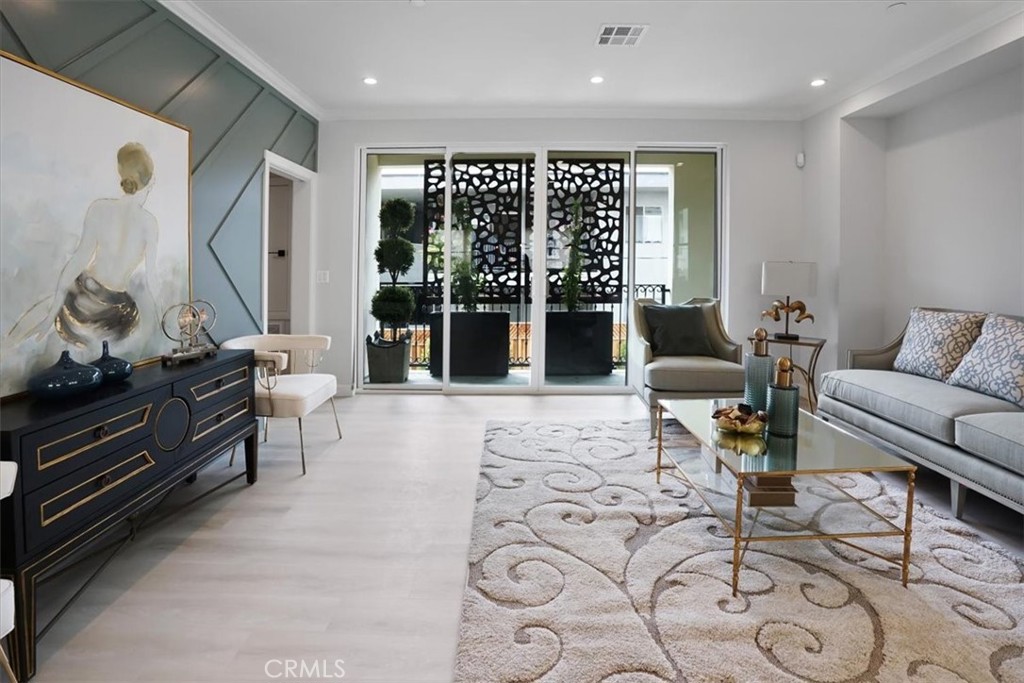 1022 La Cadena Avenue D