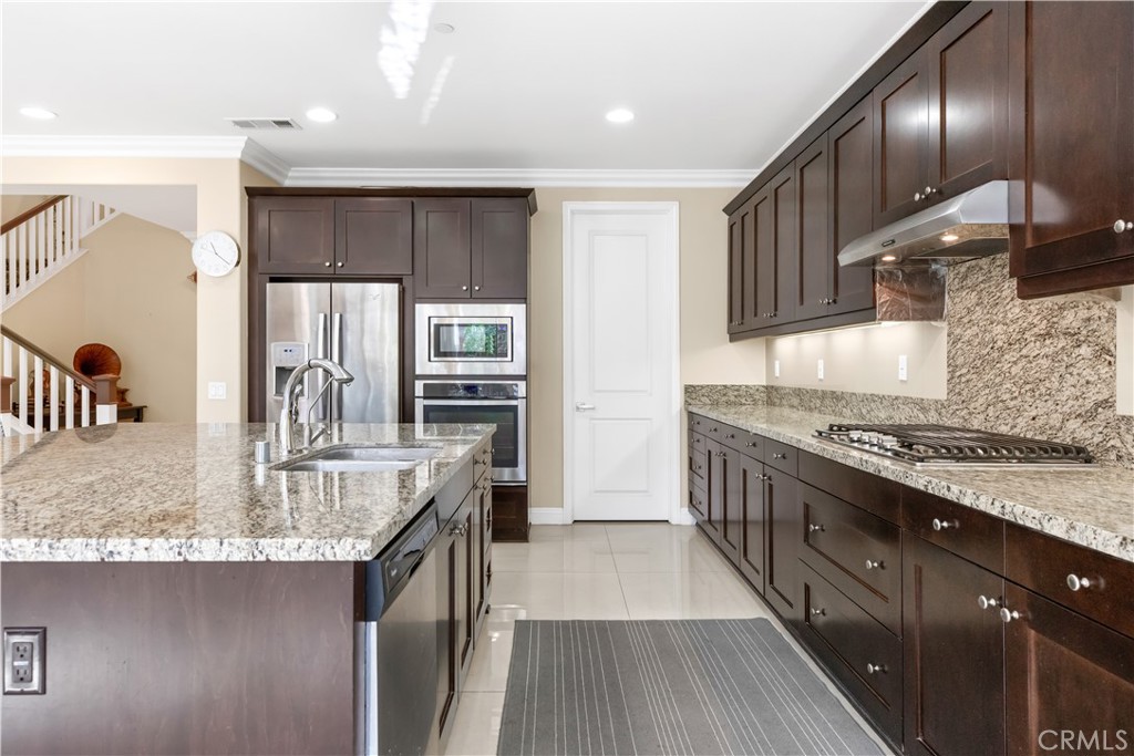 2776 E Rose Petal Way