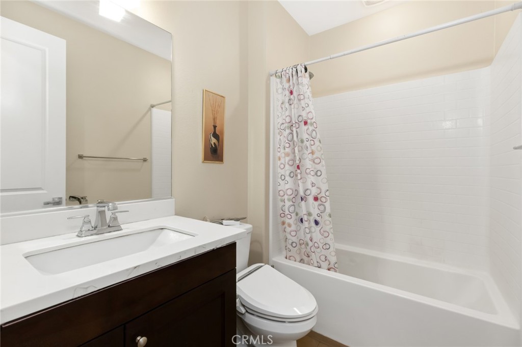 2776 E Rose Petal Way