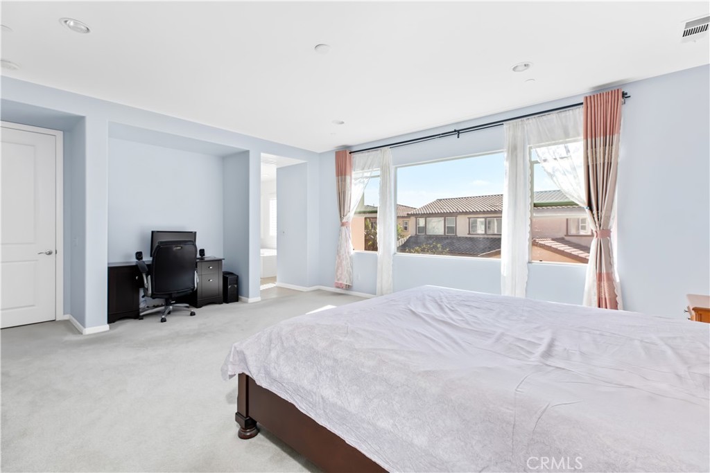 2776 E Rose Petal Way