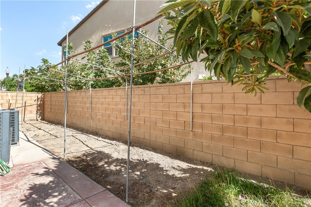 2776 E Rose Petal Way