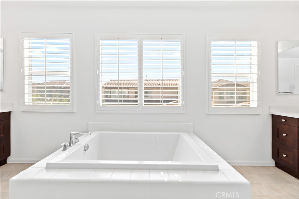 2776 E Rose Petal Way