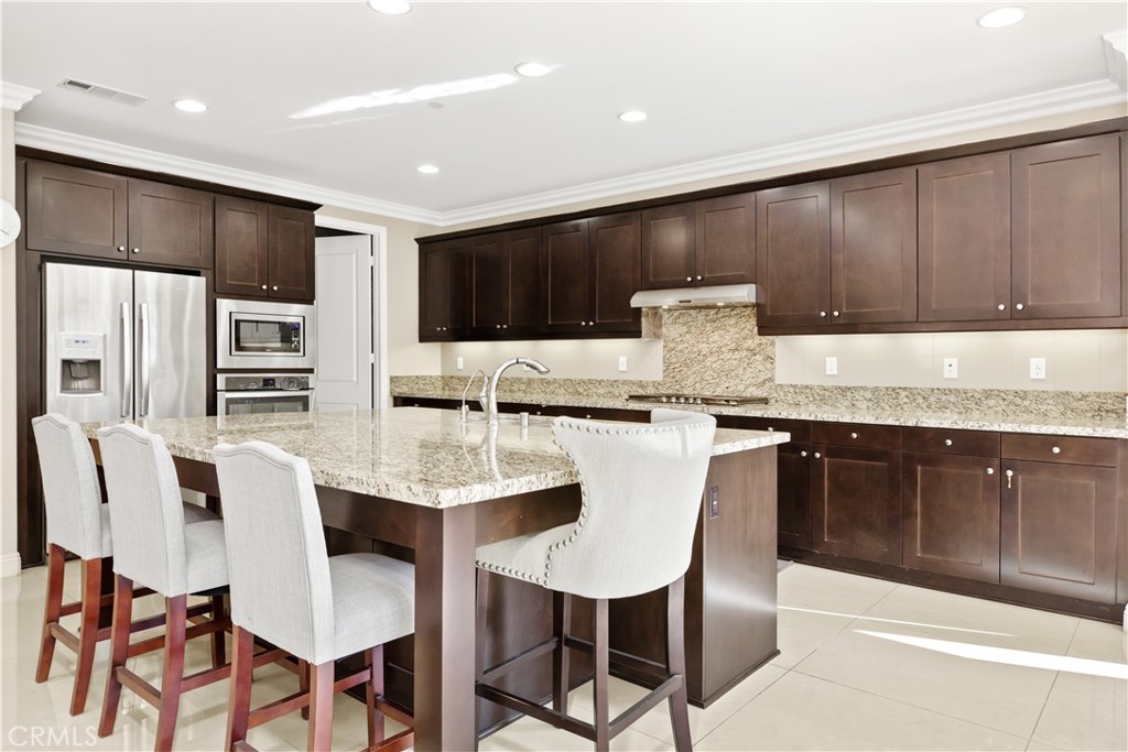 2776 E Rose Petal Way