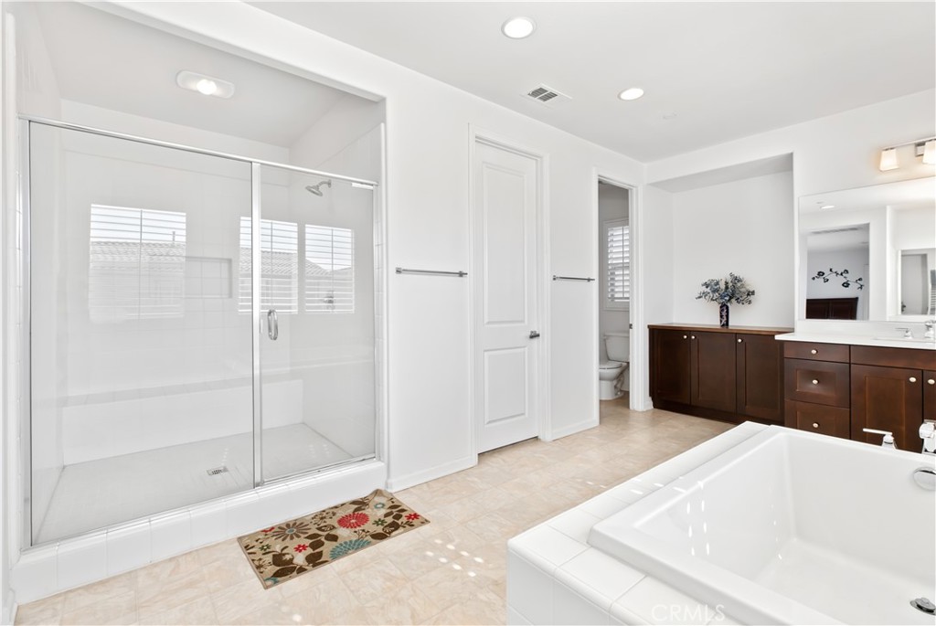 2776 E Rose Petal Way