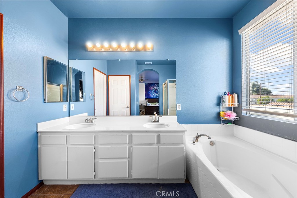 6225 Villa Ryan Court