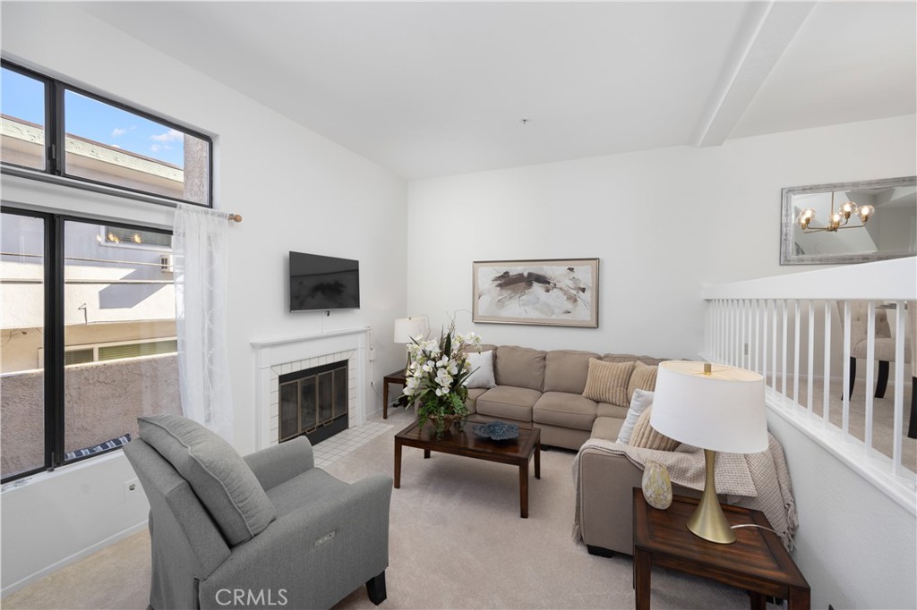 653 Fairview Avenue 5